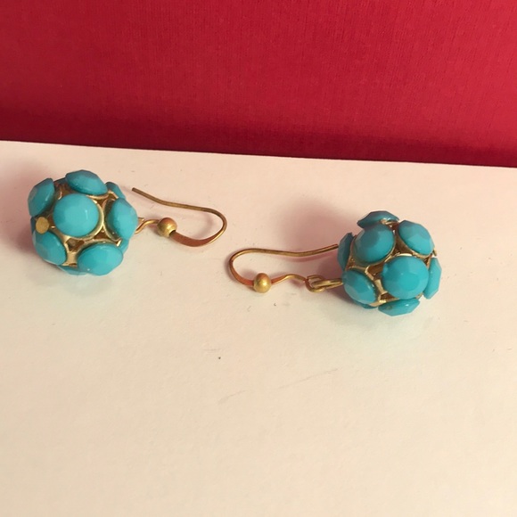 Bead ball Turquoise Colored French wire earrings - Picture 5 of 7